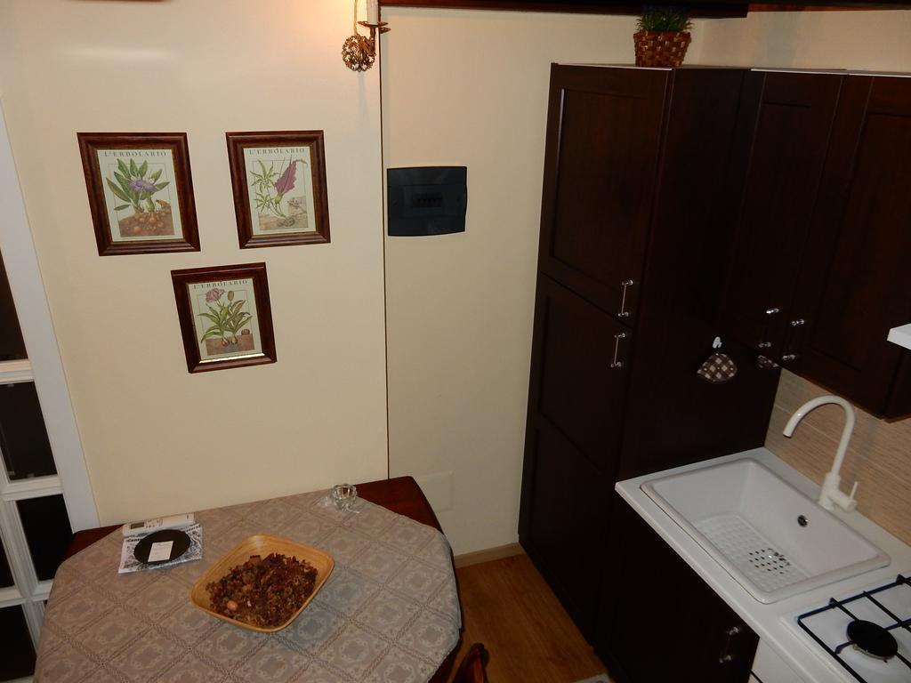 Acasamia Apartment Cagliari Phòng bức ảnh