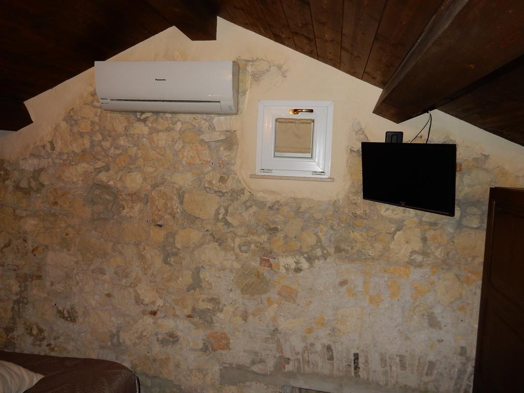 Acasamia Apartment Cagliari Phòng bức ảnh
